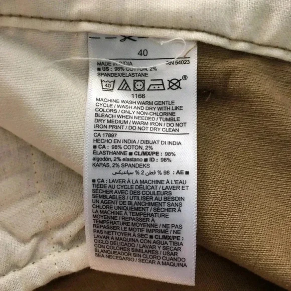 Old Navy Ultimate  Slim Built in Flex Shorts - Picture 7 of 7